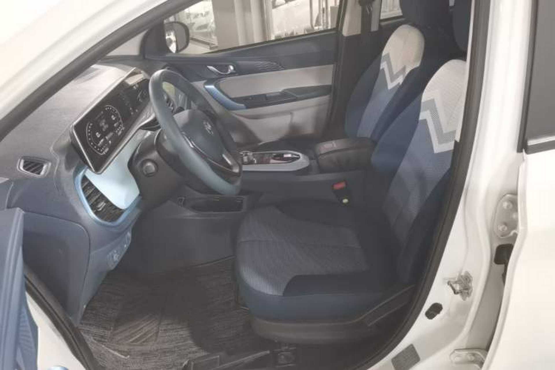 Used CHANGAN Benni E-Star 2022 Qingxin Edition Colorful Model Lithium-NMC Left Front Seat