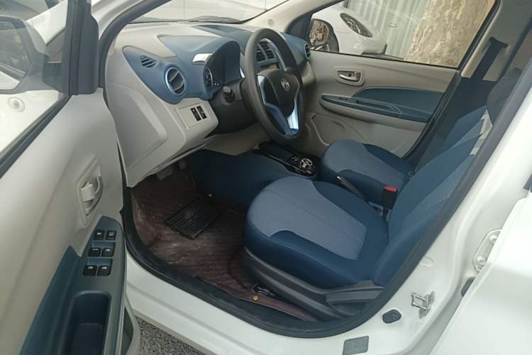 Used CHANGAN Benni E-Star 2022 Qingxin Edition Colorful Model Lithium Iron Phosphate Left Front Seat