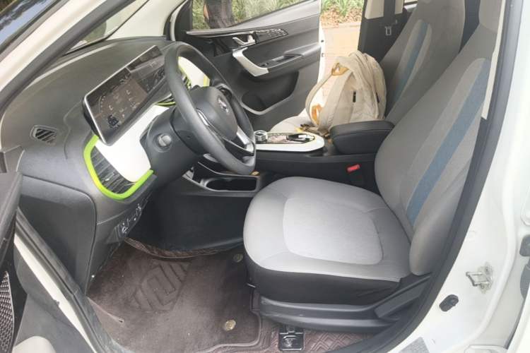Used CHANGAN Benni E-Star 2022 Qingxin Edition Colorful Model Lithium Iron Phosphate Left Front Seat