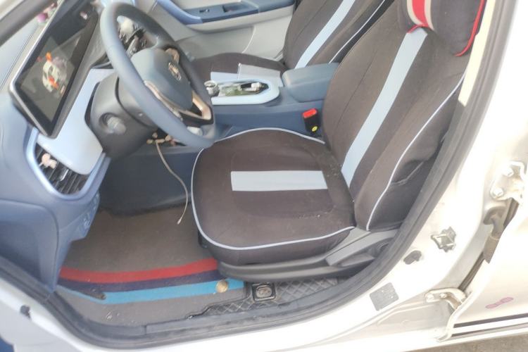 Used CHANGAN Benni E-Star 2022 Charming Edition Colorful Model Lithium Iron Phosphate Left Front Seat