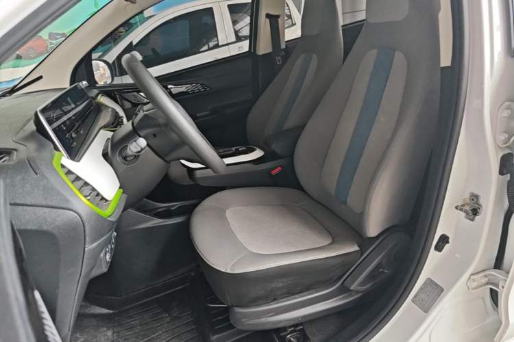 Used CHANGAN Benni E-Star 2022 Qingxin Edition Colorful Model Lithium Iron Phosphate Left Front Seat