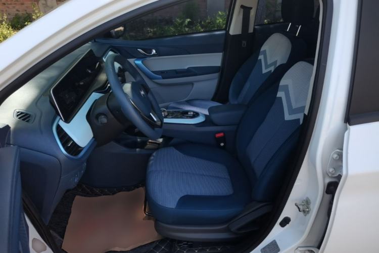 Used CHANGAN Benni E-Star 2022 Qingxin Edition Colorful Model Lithium Iron Phosphate Left Front Seat