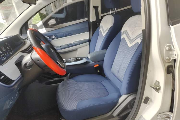 Used CHANGAN Benni E-Star 2022 Qingxin Edition Colorful Model Lithium Iron Phosphate Left Front Seat