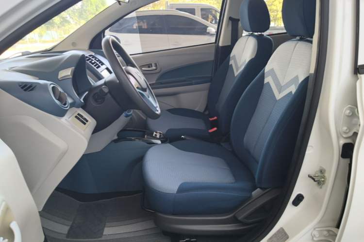 Used CHANGAN Benni E-Star 2022 Qingxin Edition Colorful Model Lithium-NMC Left Front Seat