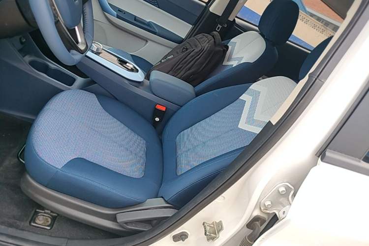 Used CHANGAN Benni E-Star 2022 Qingxin Edition Colorful Model Lithium Iron Phosphate Left Front Seat