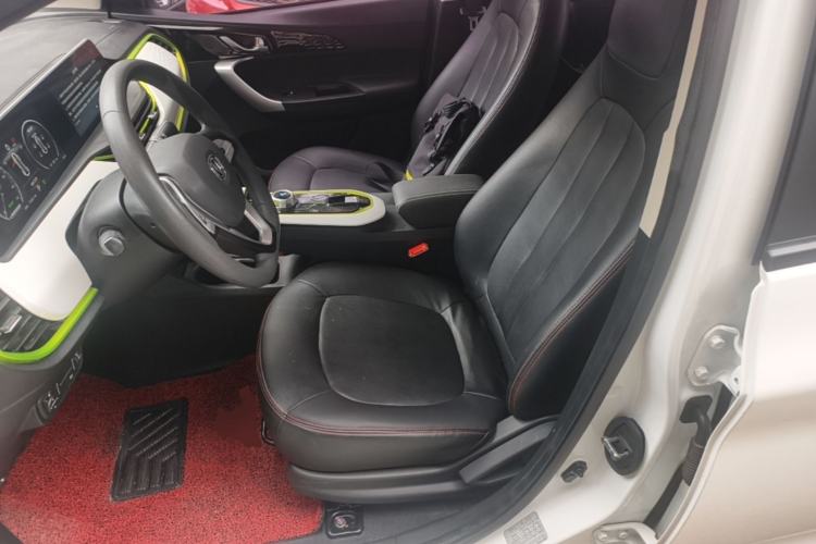 Used CHANGAN Benni E-Star 2022 Charming Edition Colorful Model Lithium Iron Phosphate Left Front Seat