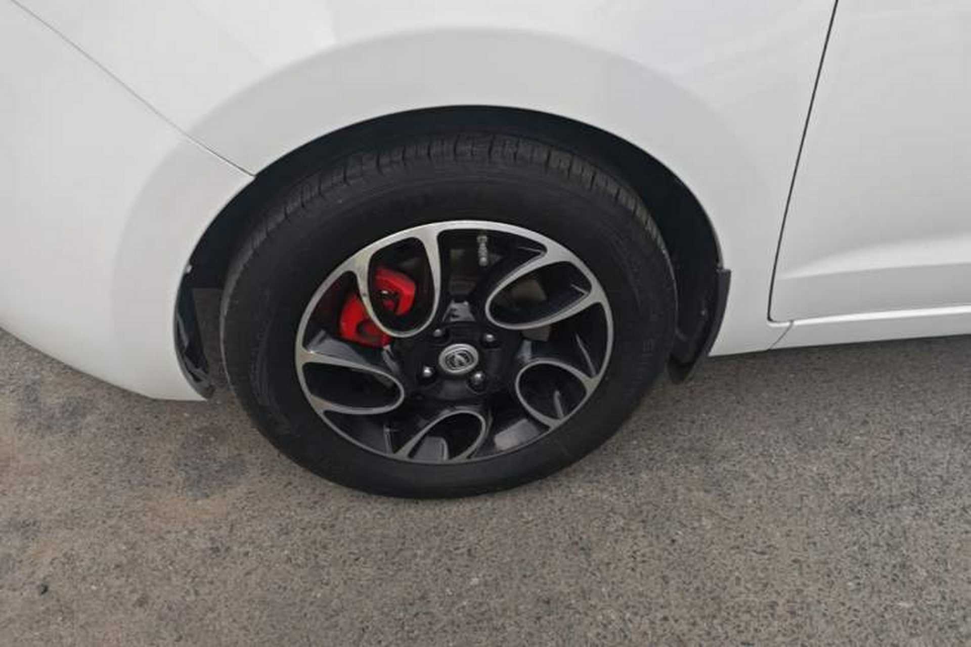 Used CHANGAN Benni E-Star 2022 National Edition Colorful Limited Edition (Fast-Charging Version) Lithium Iron Phosphate Left Front Wheel Hub