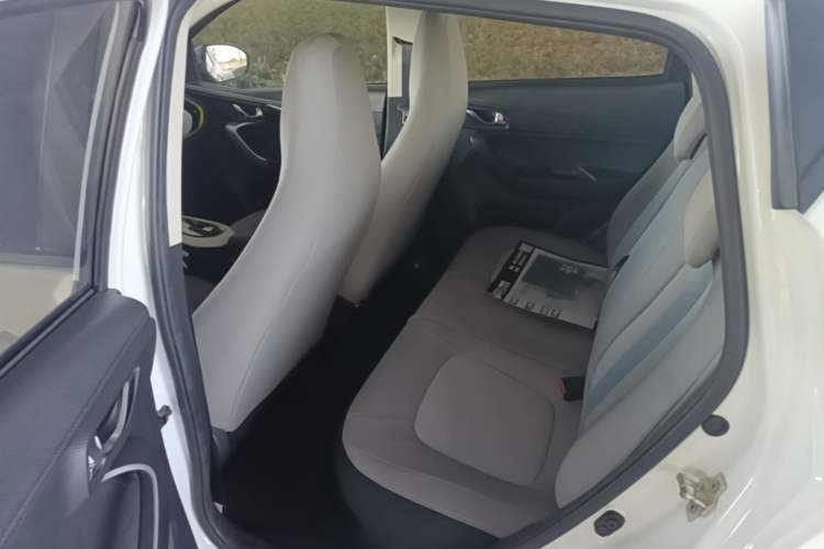 Used CHANGAN Benni E-Star 2022 Qingxin Edition Colorful Model Lithium-NMC Left Rear Seat