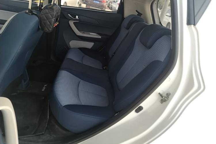 Used CHANGAN Benni E-Star 2022 Qingxin Edition Colorful Model Lithium Iron Phosphate Left Rear Seat