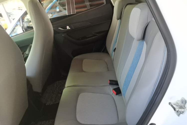 Used CHANGAN Benni E-Star 2022 Qingxin Edition Colorful Model Lithium Iron Phosphate Left Rear Seat