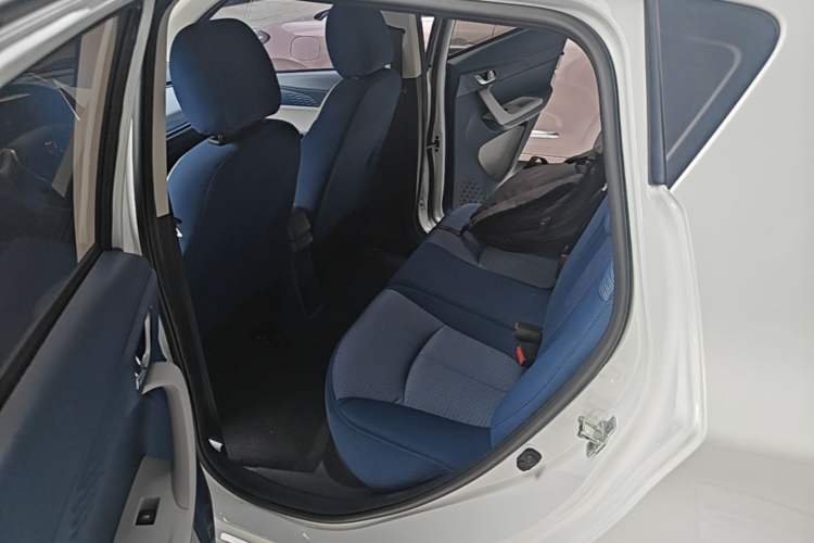 Used CHANGAN Benni E-Star 2022 Qingxin Edition Colorful Model Lithium-NMC Left Rear Seat