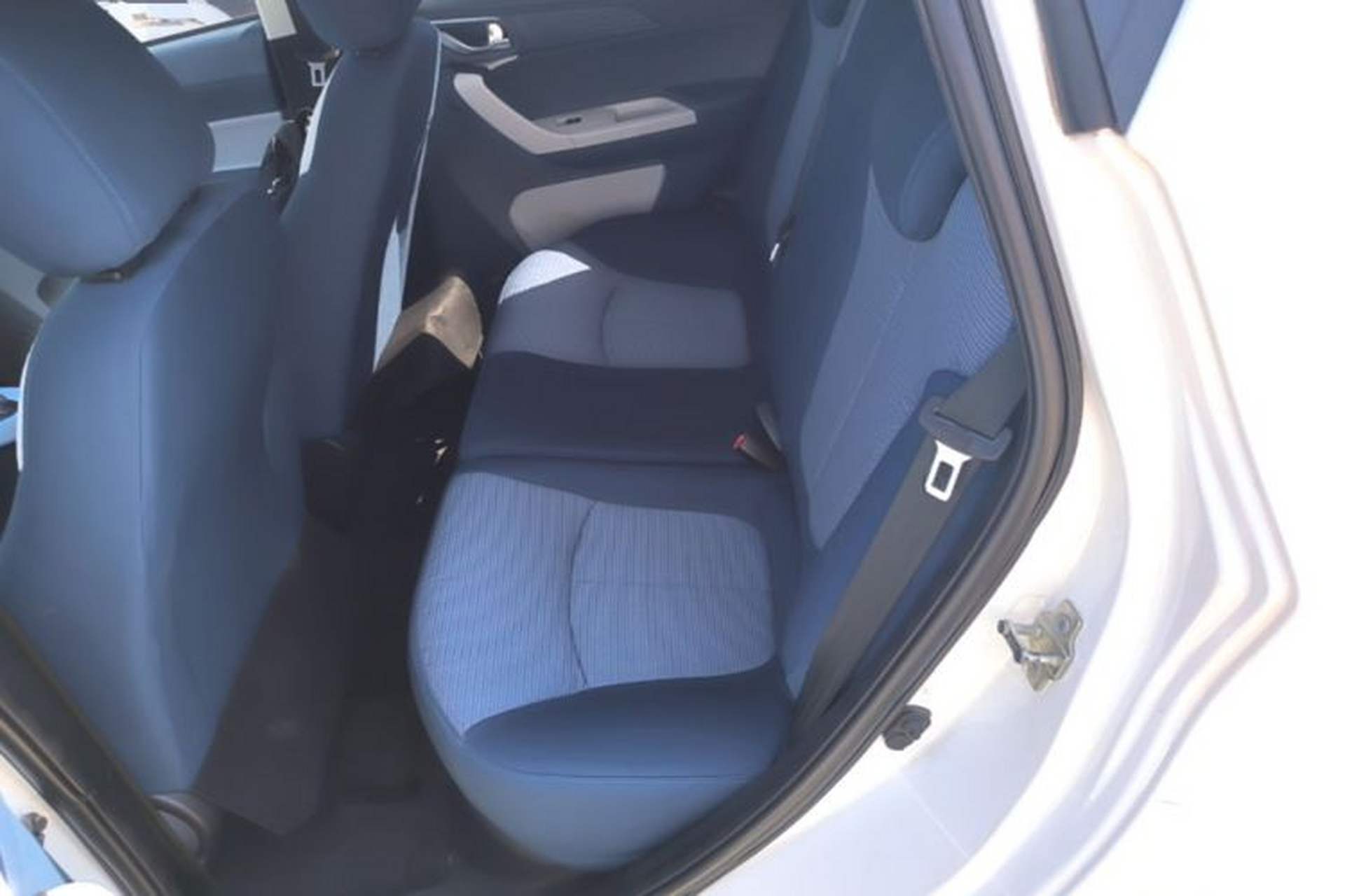Used CHANGAN Benni E-Star 2022 Qingxin Edition Colorful Model Lithium Iron Phosphate Left Rear Seat