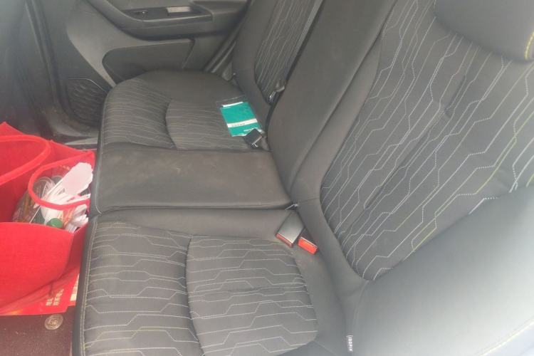 Used CHANGAN Benni E-Star 2022 Charming Edition Colorful Model Lithium-Ion Battery Left Rear Seat