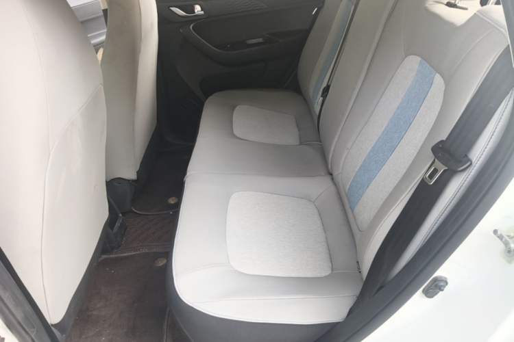 Used CHANGAN Benni E-Star 2022 Qingxin Edition Colorful Model Lithium Iron Phosphate Left Rear Seat