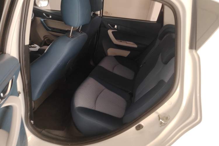 Used CHANGAN Benni E-Star 2022 Qingxin Edition Colorful Model Lithium Iron Phosphate Left Rear Seat