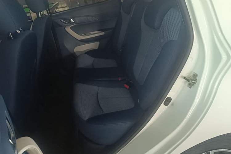 Used CHANGAN Benni E-Star 2022 Qingxin Edition Colorful Model Lithium Iron Phosphate Left Rear Seat