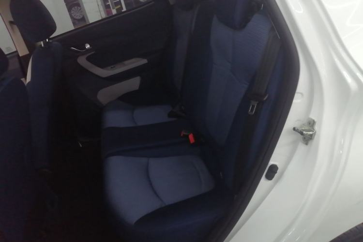 Used CHANGAN Benni E-Star 2022 Charming Edition Colorful Model Lithium Iron Phosphate Left Rear Seat