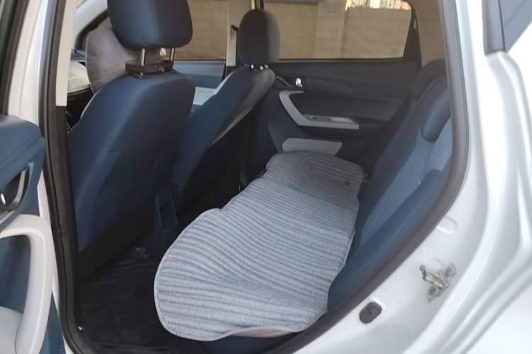 Used CHANGAN Benni E-Star 2022 Qingxin Edition Colorful Model Lithium Iron Phosphate Left Rear Seat