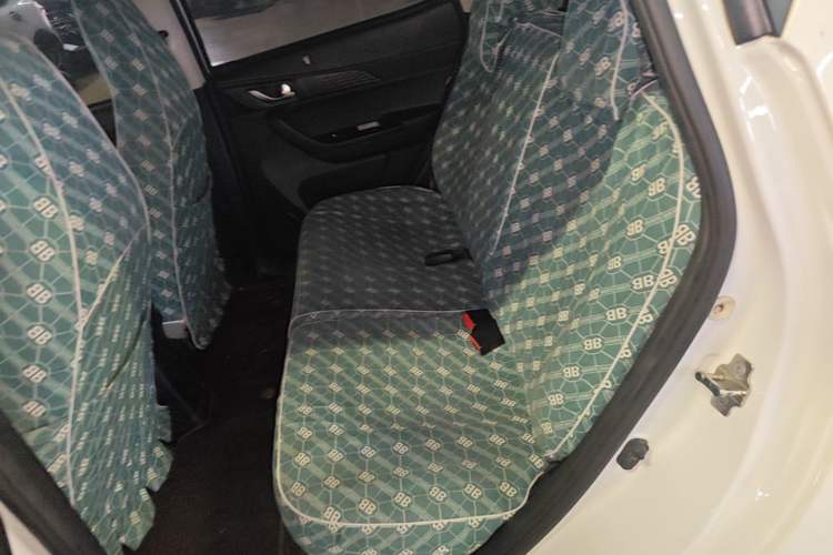 Used CHANGAN Benni E-Star 2022 Qingxin Edition Colorful Model Lithium Iron Phosphate Left Rear Seat