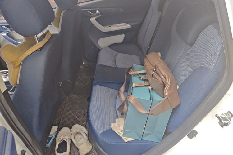 Used CHANGAN Benni E-Star 2022 Qingxin Edition Colorful Model Lithium Iron Phosphate Left Rear Seat