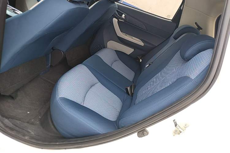 Used CHANGAN Benni E-Star 2022 Qingxin Edition Colorful Model Lithium Iron Phosphate Left Rear Seat