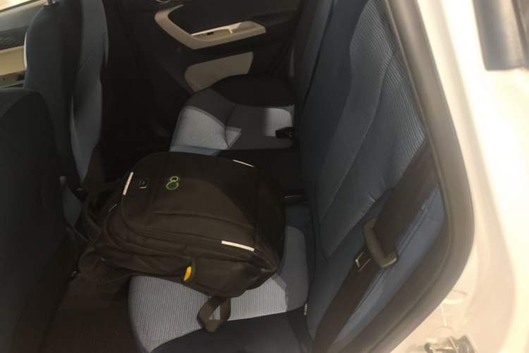 Used CHANGAN Benni E-Star 2022 National Edition Colorful Limited Edition (Fast-Charging Version) Lithium Iron Phosphate Left Rear Seat