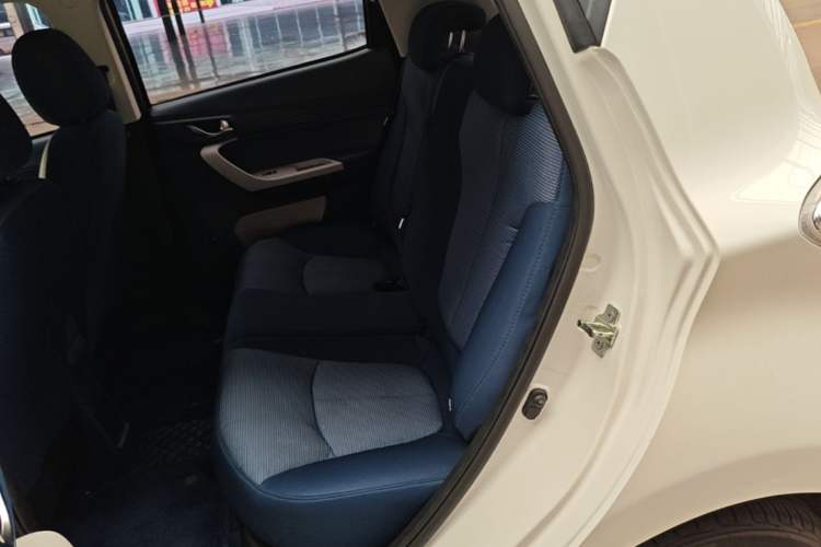 Used CHANGAN Benni E-Star 2022 Qingxin Edition Colorful Model Lithium Iron Phosphate Left Rear Seat