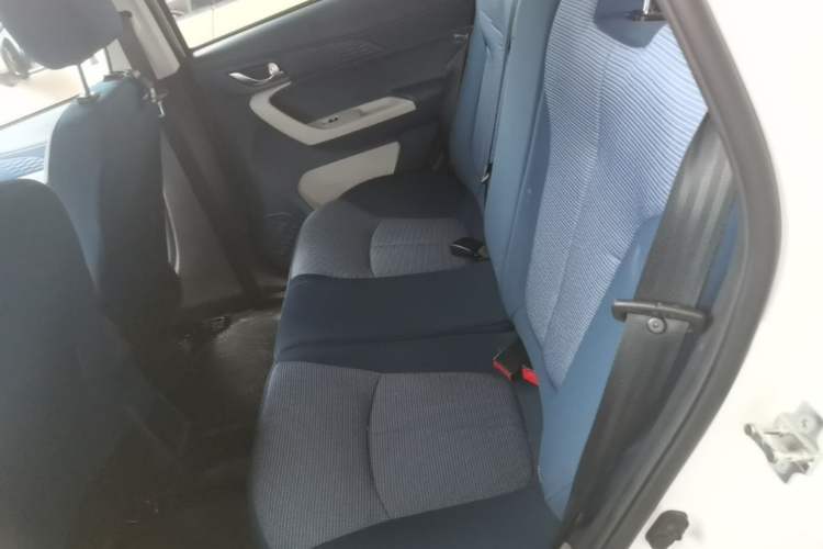 Used CHANGAN Benni E-Star 2022 Qingxin Edition Colorful Model Lithium-NMC Left Rear Seat