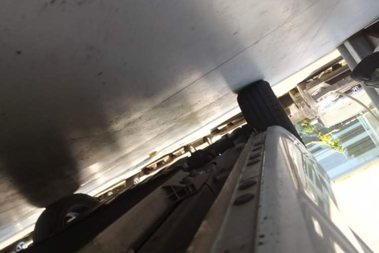 Used CHANGAN Benni E-Star 2022 Qingxin Edition Colorful Model Lithium Iron Phosphate Left Side Sill