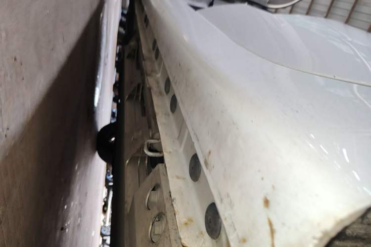 Used CHANGAN Benni E-Star 2022 National Edition Colorful Limited Edition (Fast-Charging Version) Lithium Iron Phosphate Left Side Sill