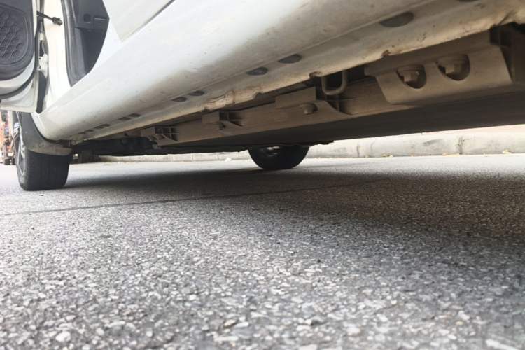 Used CHANGAN Benni E-Star 2022 Qingxin Edition Colorful Model Lithium Iron Phosphate Left Side Sill