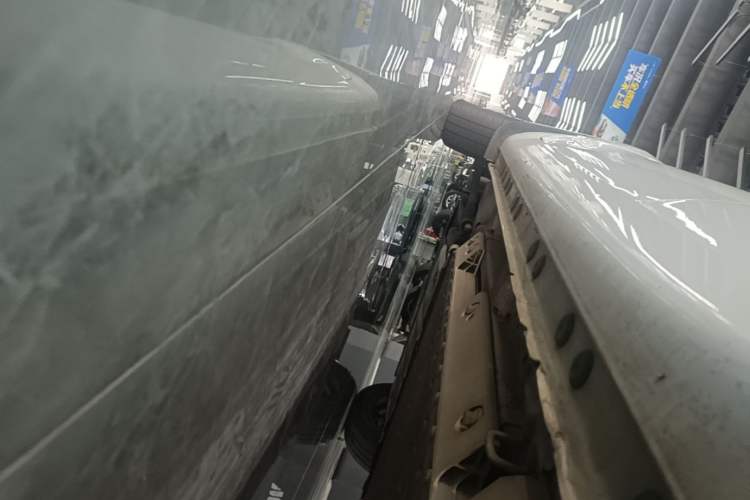 Used CHANGAN Benni E-Star 2022 Qingxin Edition Colorful Model Lithium Iron Phosphate Left Side Sill