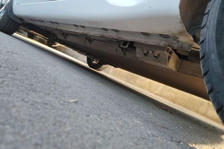 Used CHANGAN Benni E-Star 2022 Qingxin Edition Colorful Model Lithium Iron Phosphate Left Side Sill
