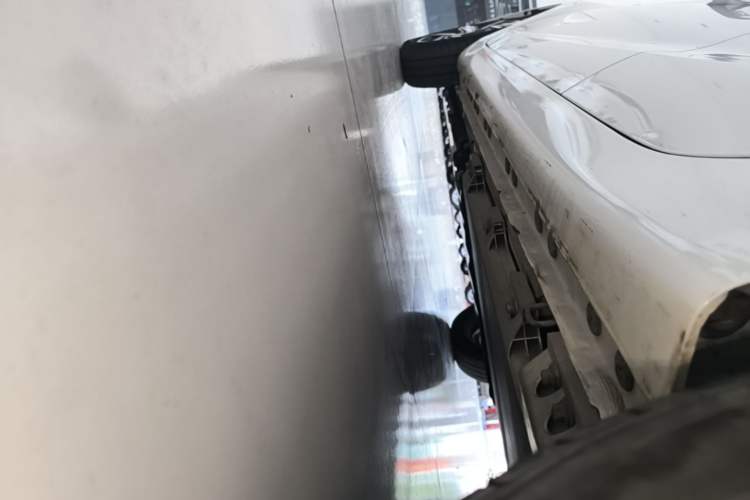Used CHANGAN Benni E-Star 2022 Qingxin Edition Colorful Model Lithium Iron Phosphate Left Side Sill