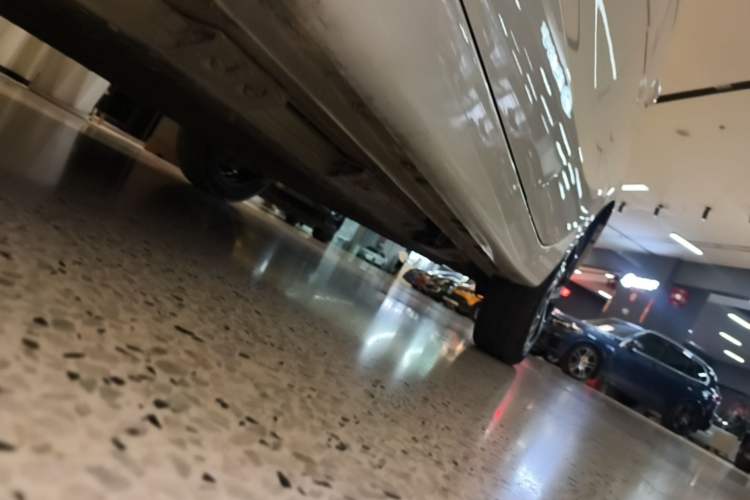 Used CHANGAN Benni E-Star 2022 National Edition Colorful Limited Edition (Fast-Charging Version) Lithium Iron Phosphate Left Side Sill