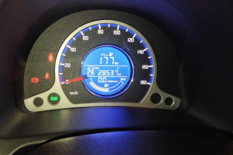 Used CHANGAN Benni E-Star 2022 National Edition Colorful Limited Edition (Fast-Charging Version) Lithium Iron Phosphate Odometer Close Up