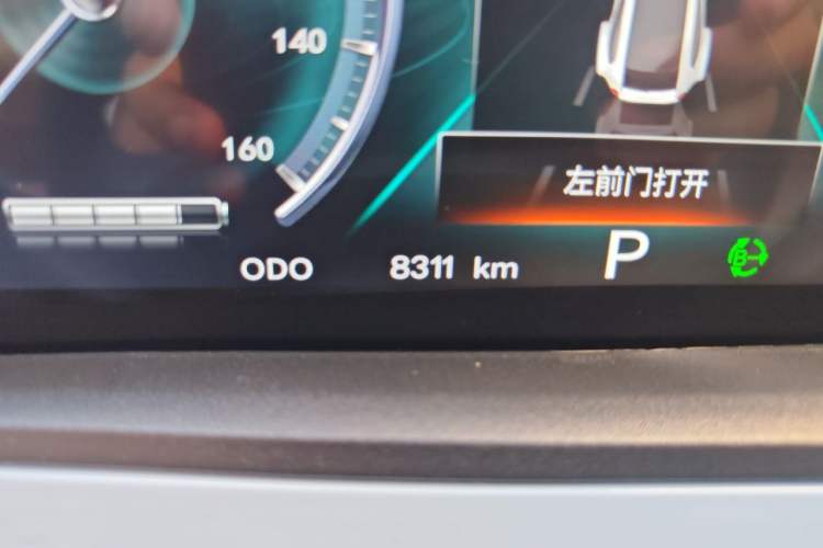 Used CHANGAN Benni E-Star 2022 Charming Edition Colorful Model Lithium Iron Phosphate Odometer Close Up
