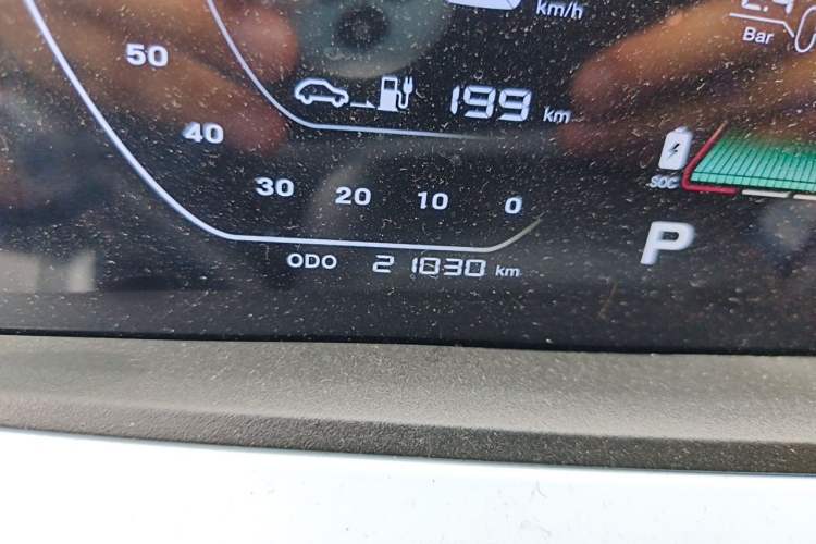 Used CHANGAN Benni E-Star 2022 Qingxin Edition Colorful Model Lithium-NMC Odometer Close Up