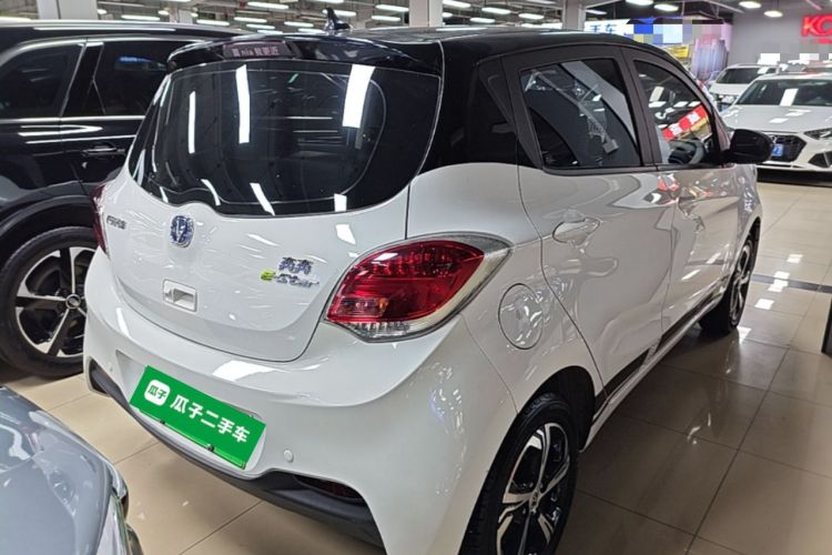 Used CHANGAN Benni E-Star 2022 Charming Edition Colorful Model Lithium Iron Phosphate Rear Right 45 Deg
