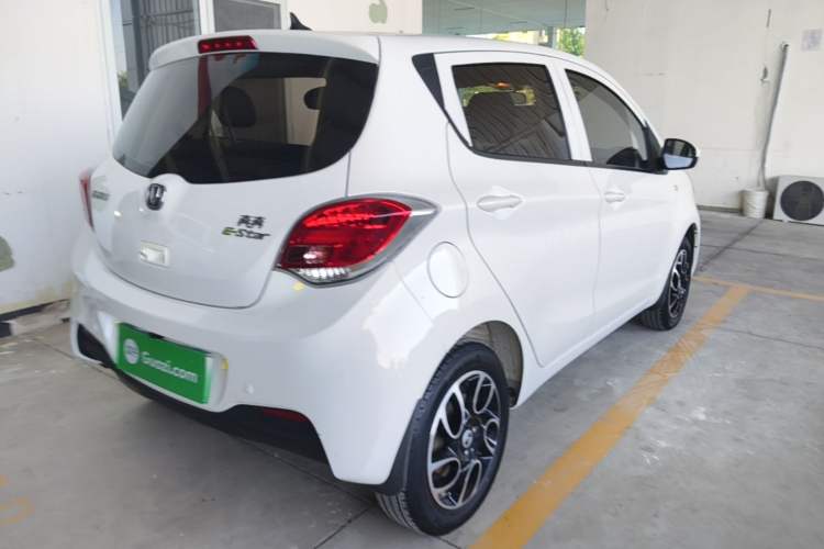 Used CHANGAN Benni E-Star 2022 Qingxin Edition Colorful Model Lithium-NMC Rear Right 45 Deg