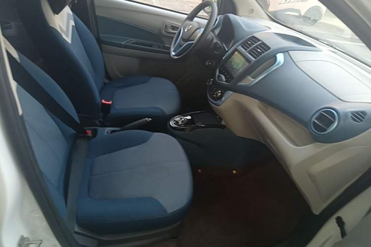 Used CHANGAN Benni E-Star 2022 Qingxin Edition Colorful Model Lithium Iron Phosphate Right Front Seat