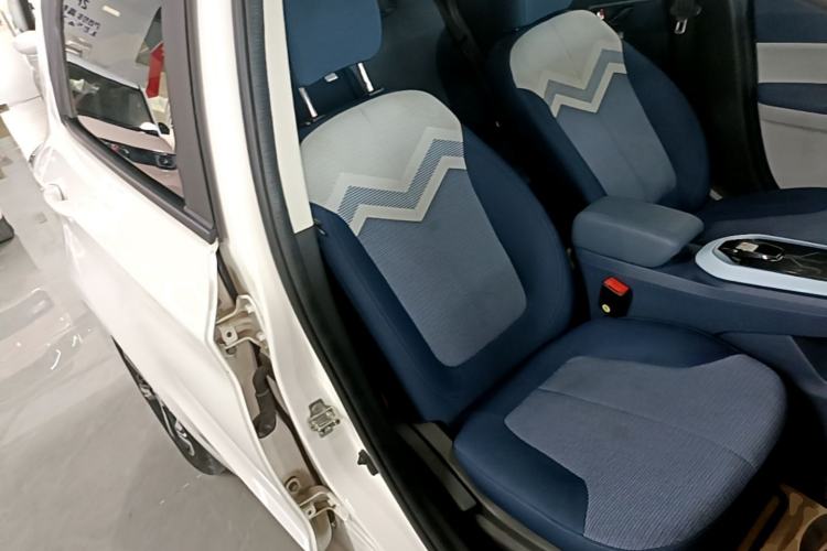 Used CHANGAN Benni E-Star 2022 Qingxin Edition Colorful Model Lithium Iron Phosphate Right Front Seat