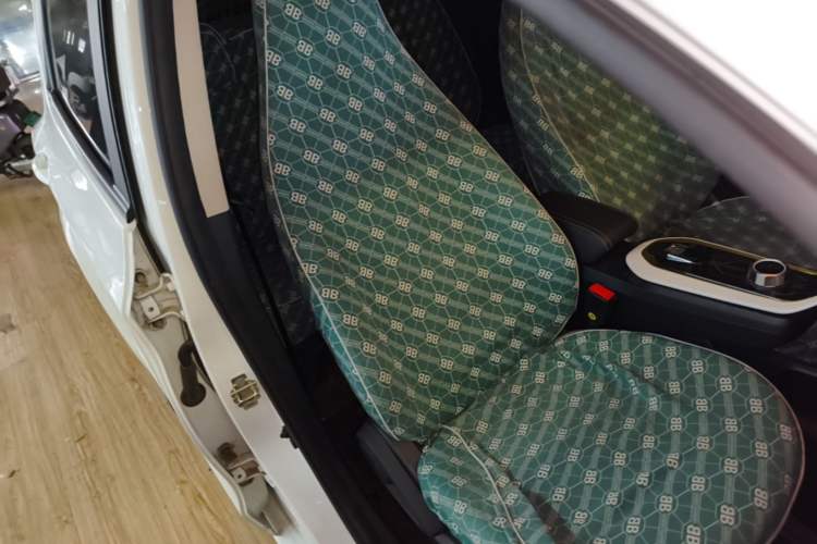 Used CHANGAN Benni E-Star 2022 Qingxin Edition Colorful Model Lithium Iron Phosphate Right Front Seat