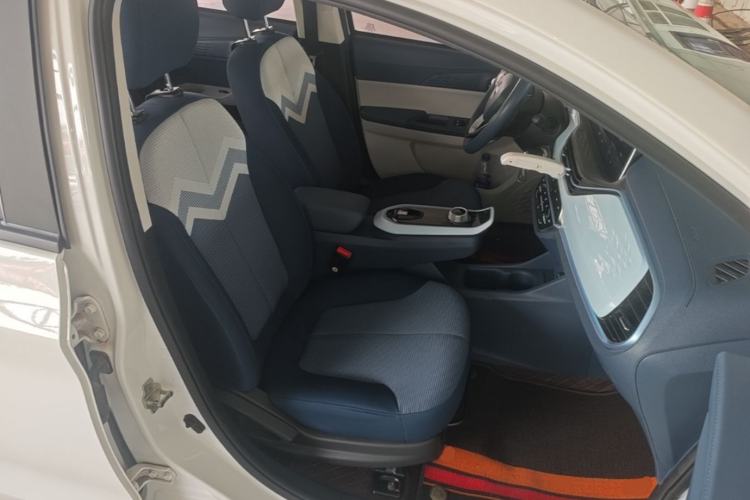 Used CHANGAN Benni E-Star 2022 Qingxin Edition Colorful Model Lithium Iron Phosphate Right Front Seat