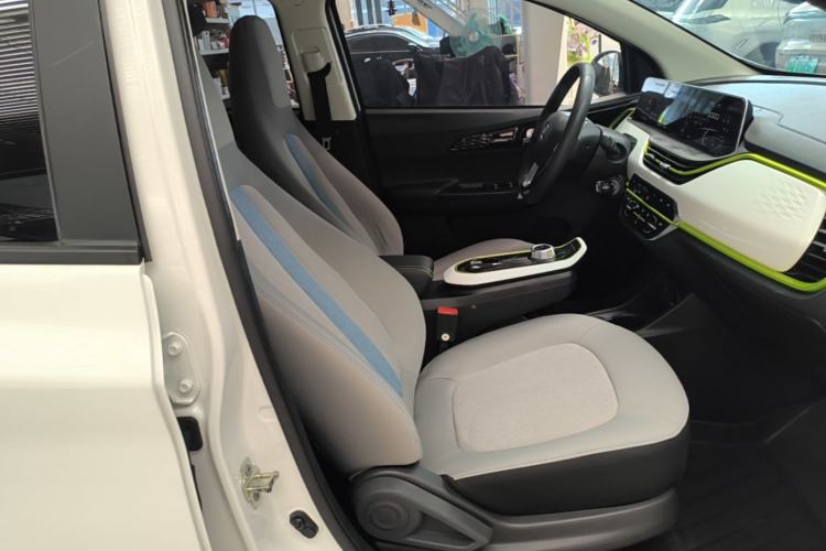 Used CHANGAN Benni E-Star 2022 Qingxin Edition Colorful Model Lithium Iron Phosphate Right Front Seat