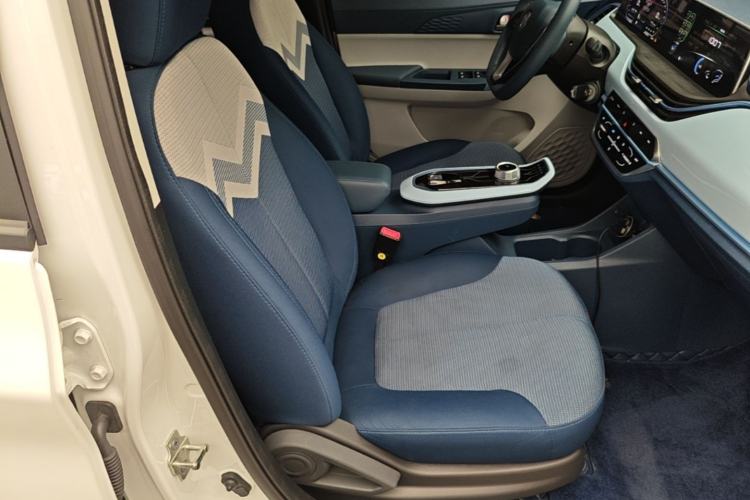 Used CHANGAN Benni E-Star 2022 Qingxin Edition Colorful Model Lithium Iron Phosphate Right Front Seat
