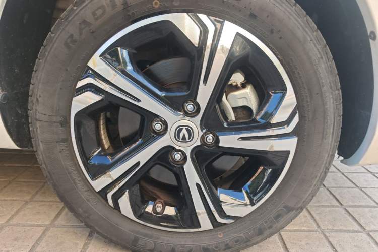 Used CHANGAN Benni E-Star 2022 Charming Edition Colorful Model Lithium Iron Phosphate Right Front Wheel Hub