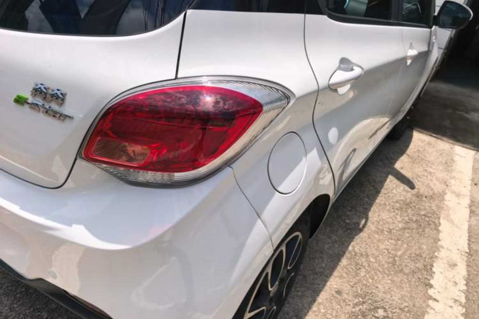 Used CHANGAN Benni E-Star 2022 National Edition Colorful Limited Edition (Fast-Charging Version) Lithium Iron Phosphate Right Rear Taillight