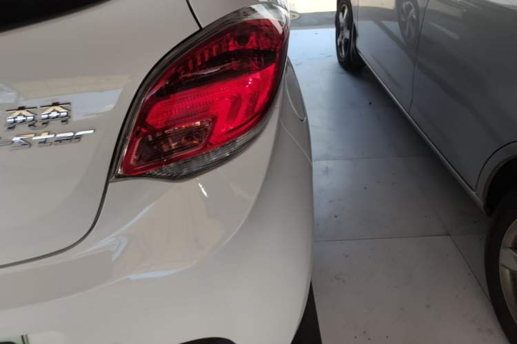 Used CHANGAN Benni E-Star 2022 Qingxin Edition Colorful Model Lithium Iron Phosphate Right Rear Taillight