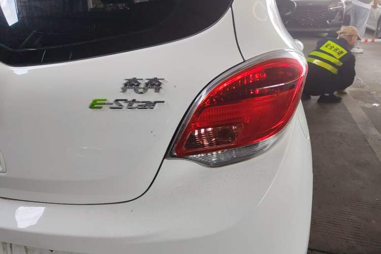 Used CHANGAN Benni E-Star 2022 National Edition Colorful Limited Edition (Fast-Charging Version) Lithium Iron Phosphate Right Rear Taillight